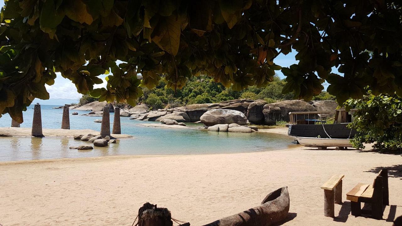Mufasa Eco Lodge Monkey Bay 外观 照片