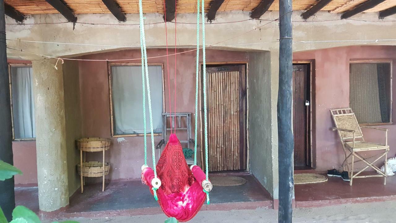 Mufasa Eco Lodge Monkey Bay 外观 照片