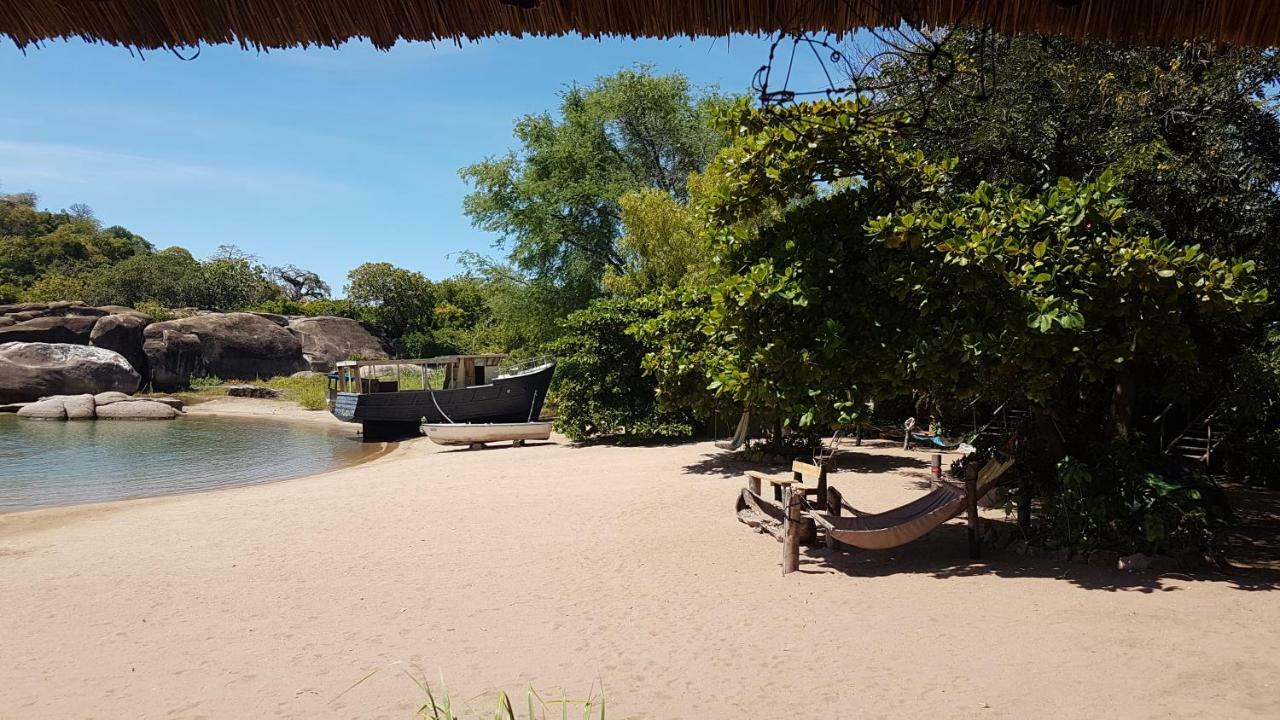 Mufasa Eco Lodge Monkey Bay 外观 照片