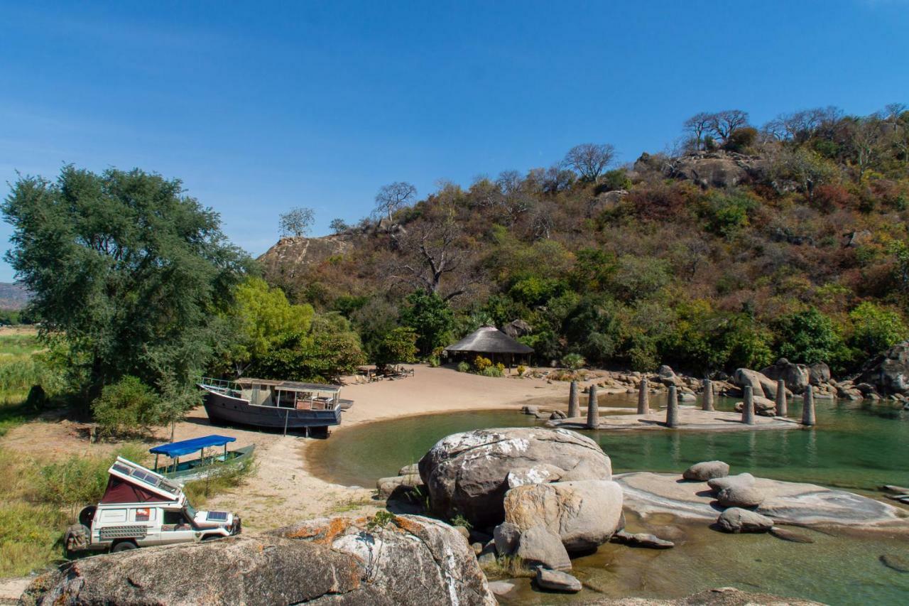 Mufasa Eco Lodge Monkey Bay 外观 照片