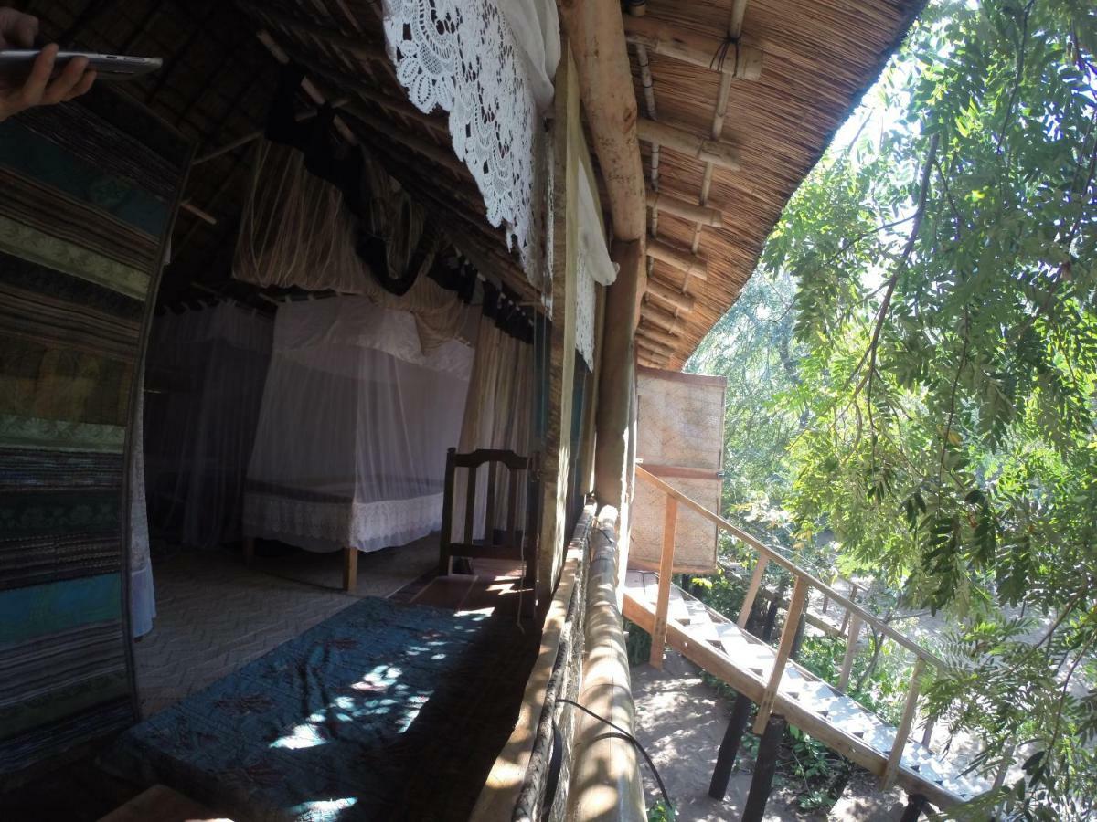 Mufasa Eco Lodge Monkey Bay 外观 照片